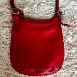 Vintage Coach Saddlebag Crossbody red 9135 Slim Hippie Leather Bag